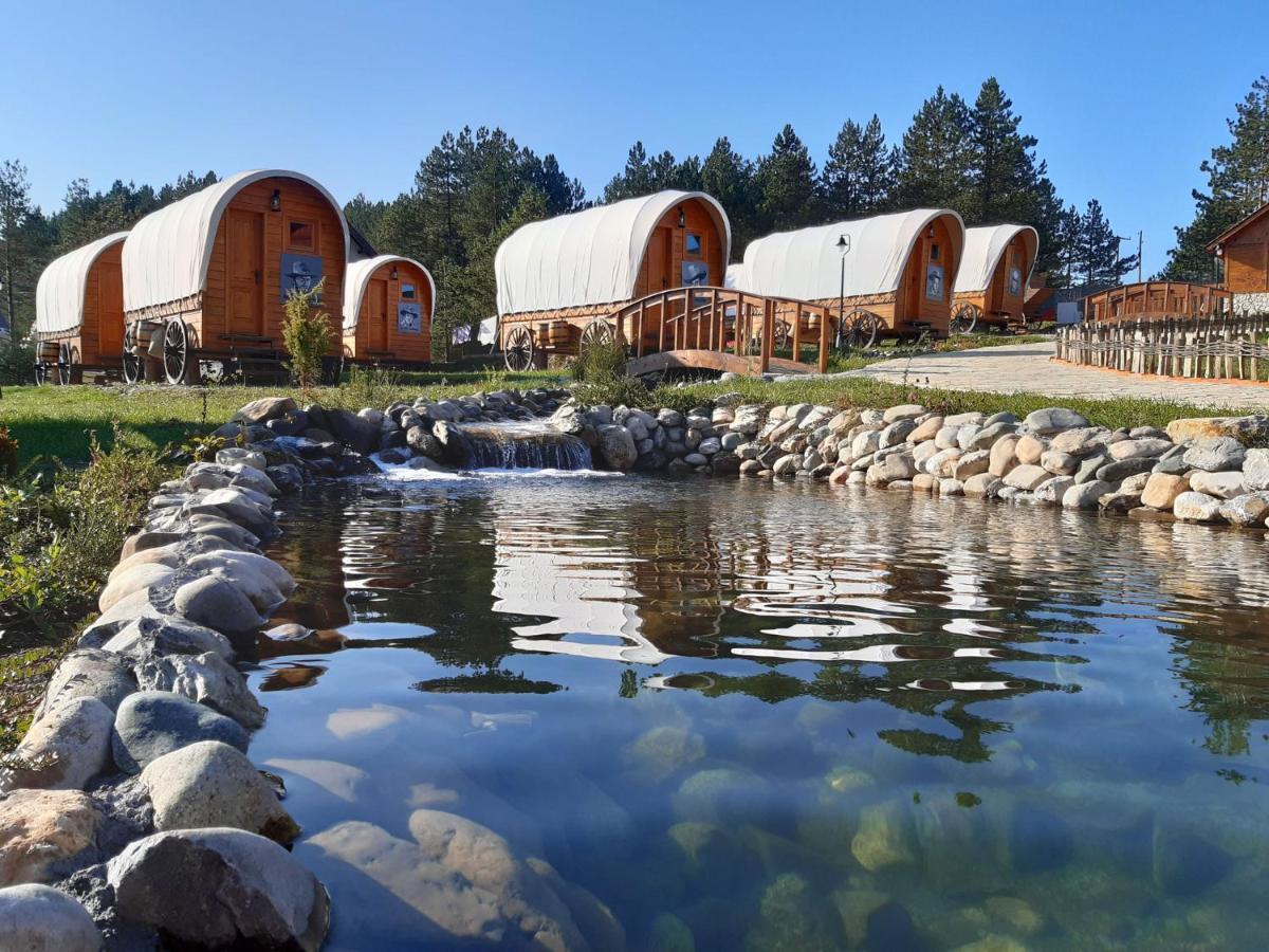 El Paso City, Zlatibor - Unique Wooden Cottages, Treehouse, Wild West Rooms, Accommodation 1-6 People Εξωτερικό φωτογραφία
