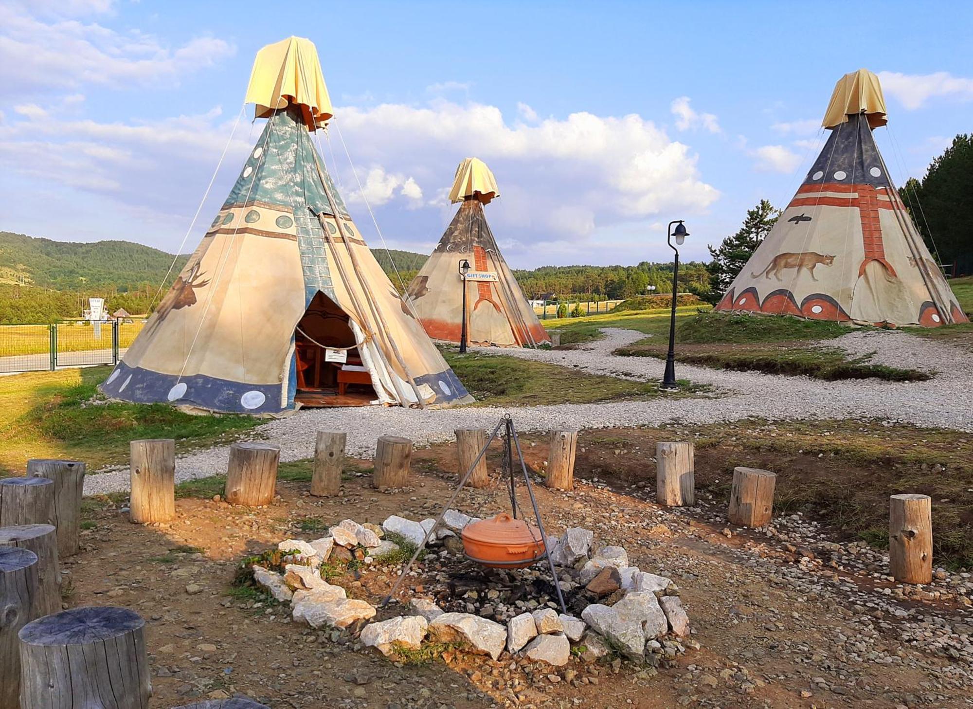 El Paso City, Zlatibor - Unique Wooden Cottages, Treehouse, Wild West Rooms, Accommodation 1-6 People Δωμάτιο φωτογραφία