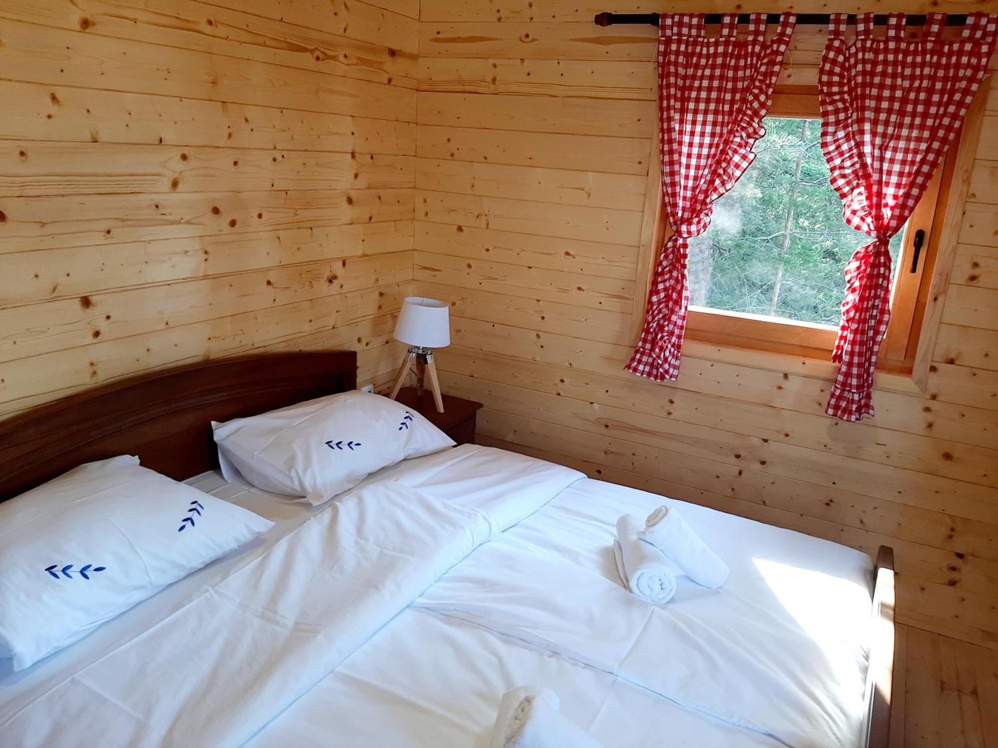 El Paso City, Zlatibor - Unique Wooden Cottages, Treehouse, Wild West Rooms, Accommodation 1-6 People Δωμάτιο φωτογραφία