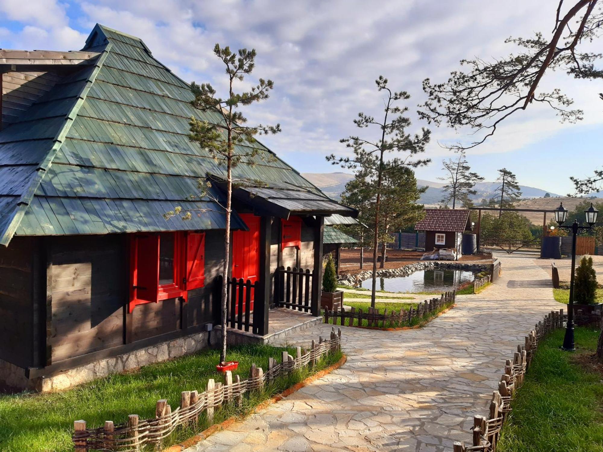 El Paso City, Zlatibor - Unique Wooden Cottages, Treehouse, Wild West Rooms, Accommodation 1-6 People Εξωτερικό φωτογραφία