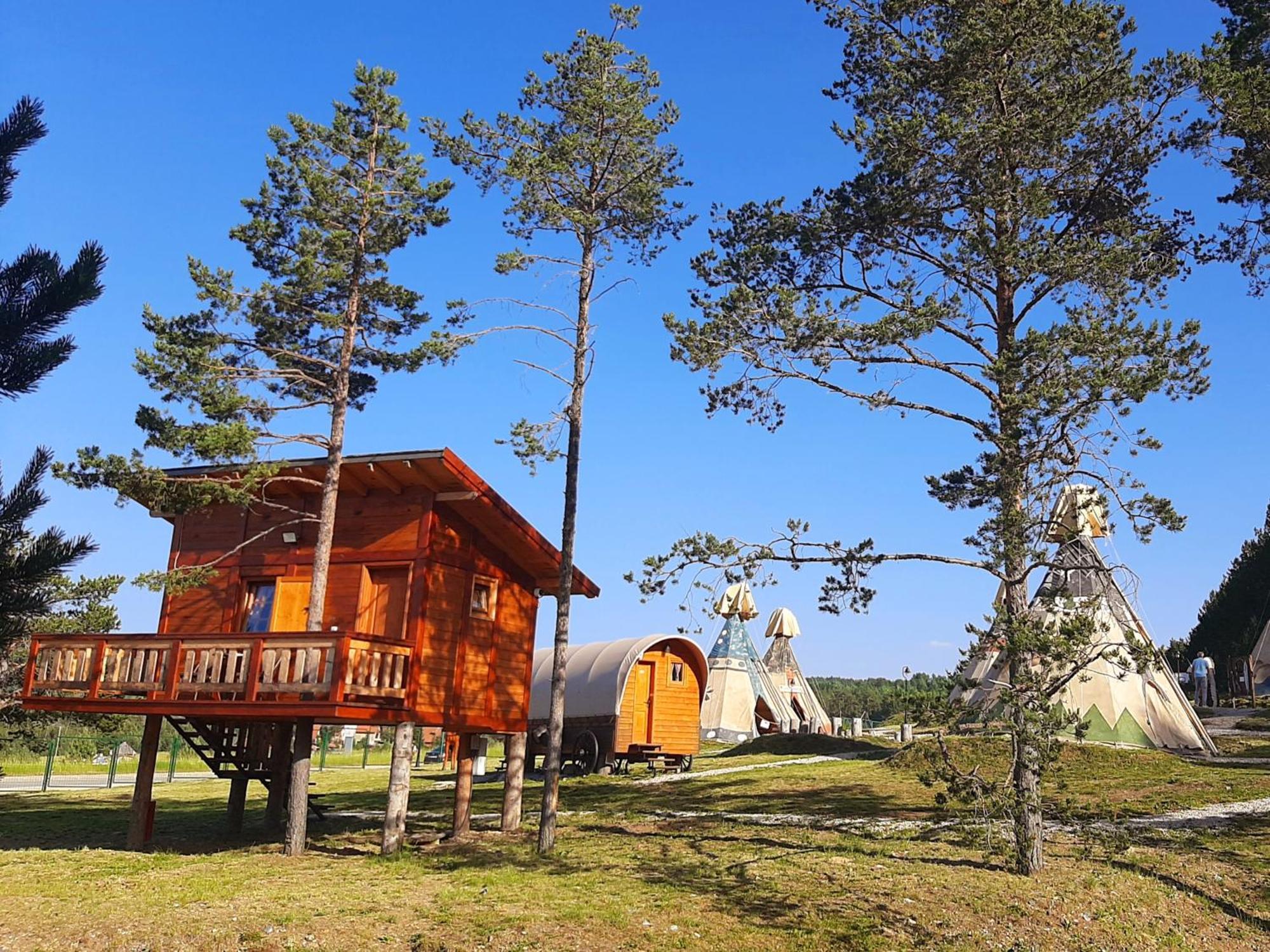 El Paso City, Zlatibor - Unique Wooden Cottages, Treehouse, Wild West Rooms, Accommodation 1-6 People Εξωτερικό φωτογραφία